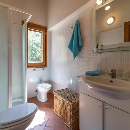 Valdana Charming Flat With Veranda And Garden Casa Buraccio